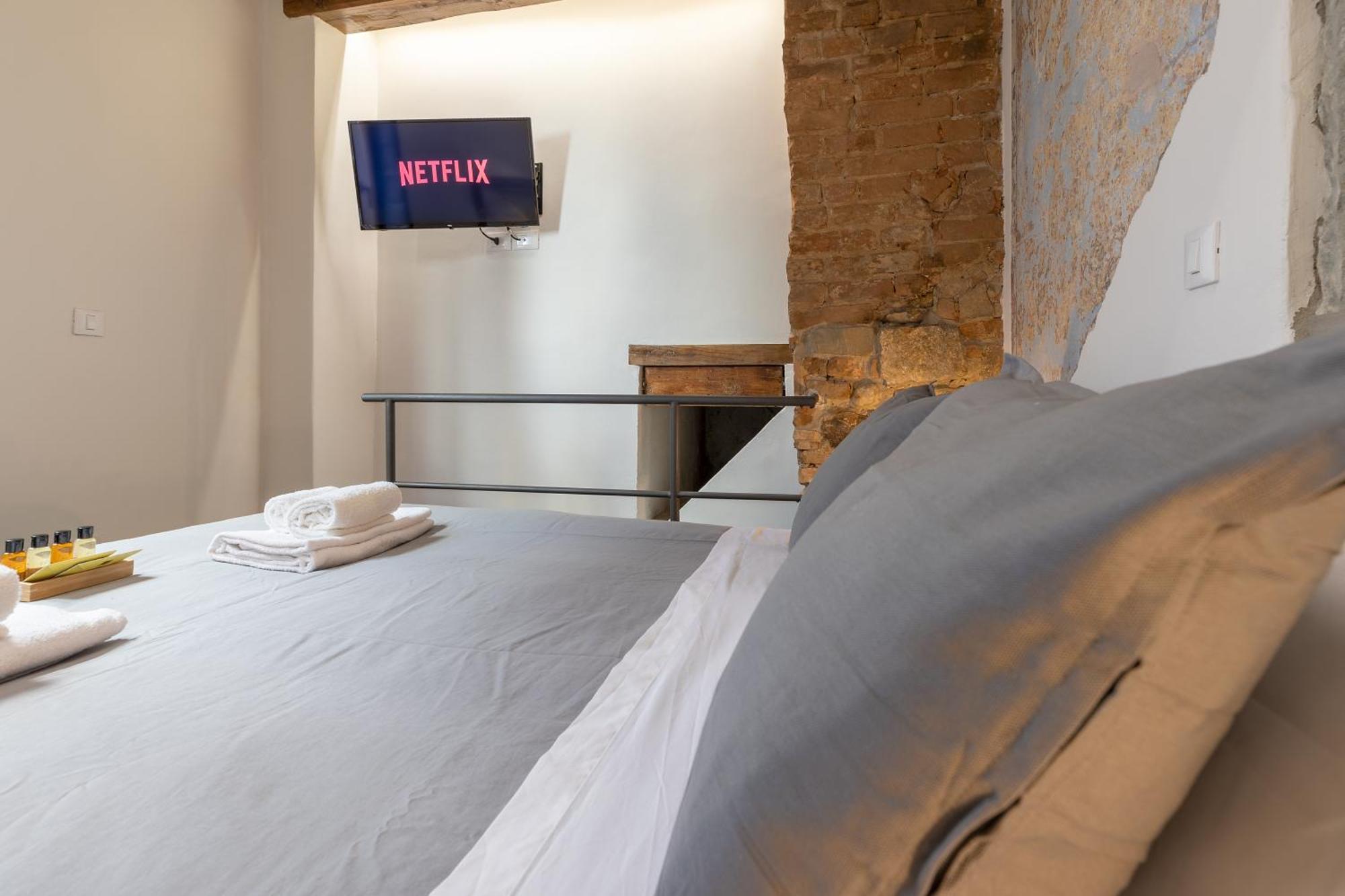 Uffizi-ponte Vecchio Mini Loft Con Affreschi Apartamento *